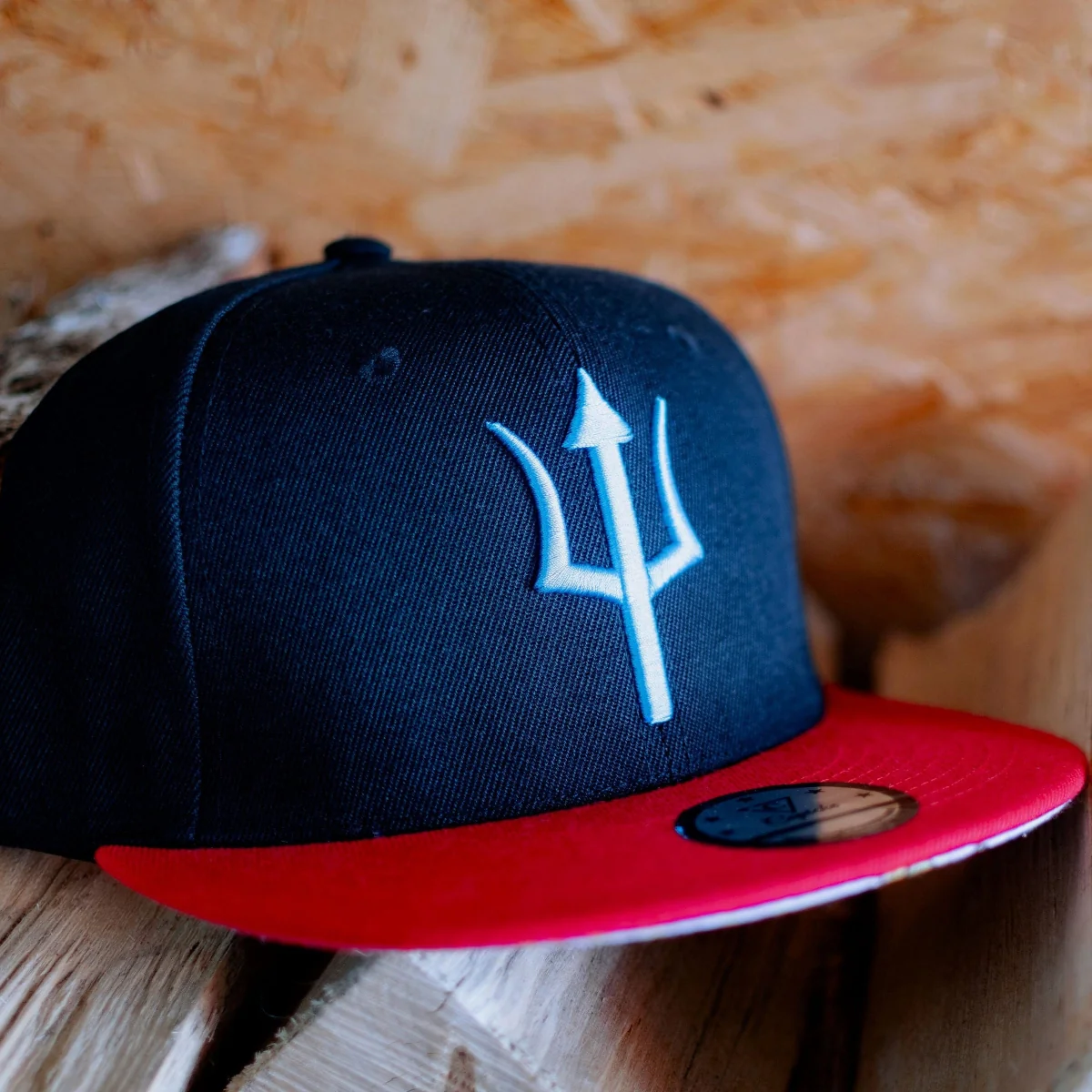 Apollo Snapback - Black/Red - Image 9