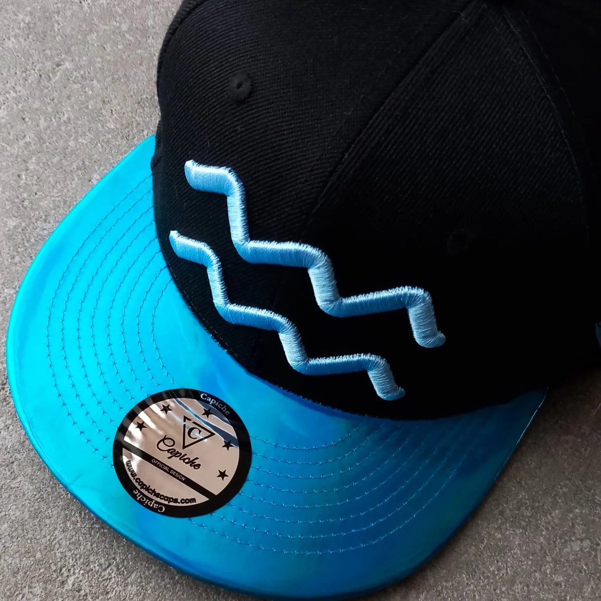 Aquarius Snapback - Black/Blue Metallic - Image 26