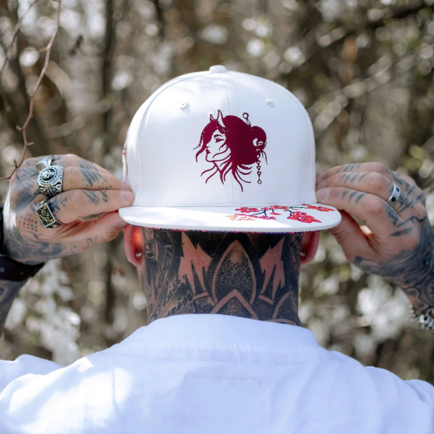 Robot Geisha Snapback - White Artificial Leather/Red Cherry Blossom - Image 8